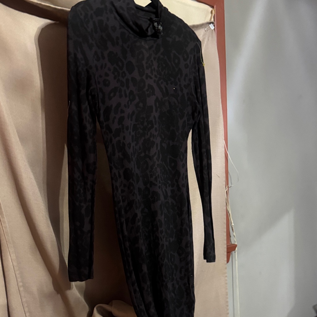 Guess Elegant Black Leopard Print Dress